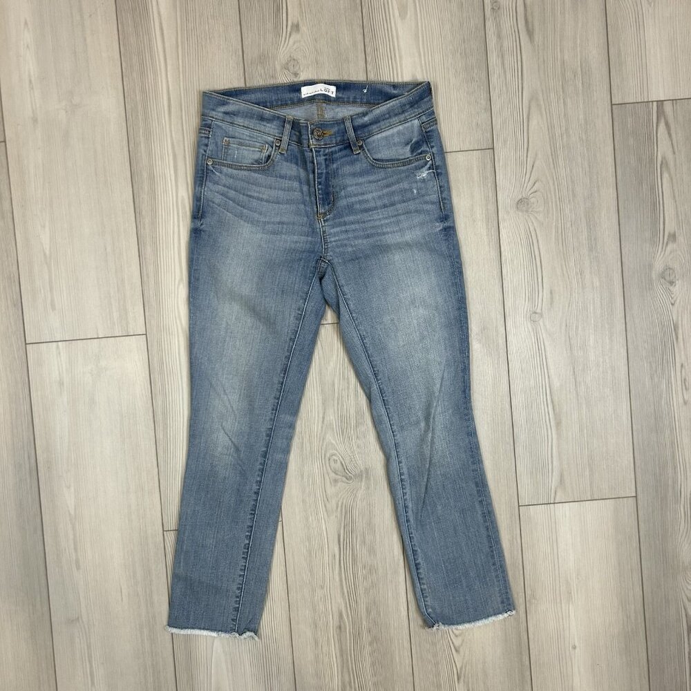 Ann Taylor LOFT Modern Skinny Jeans Women’s 2/26 Light Wash Denim Raw Hem